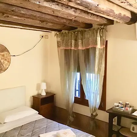 게스트하우스 Le Guglie Veneziane